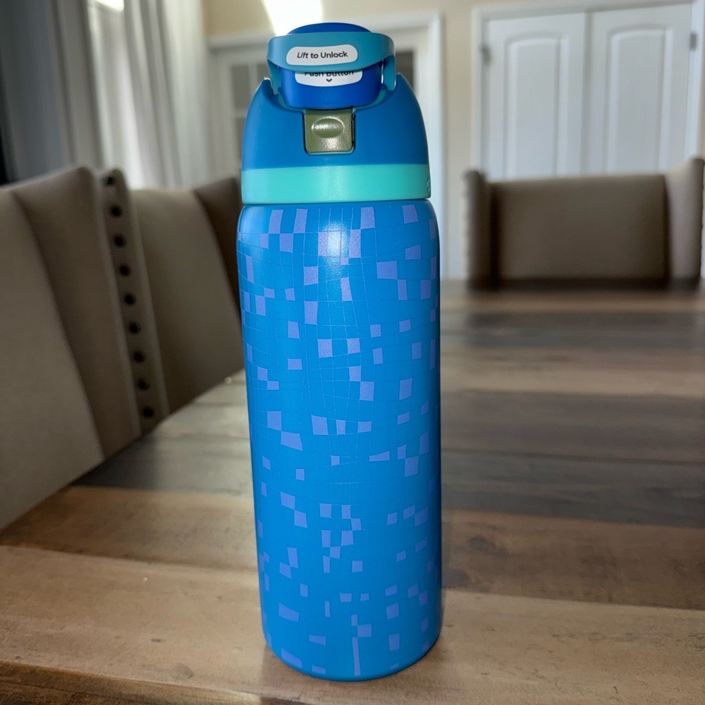 Owala Sport Flip Lock Water Bottle Blue Purple 32oz